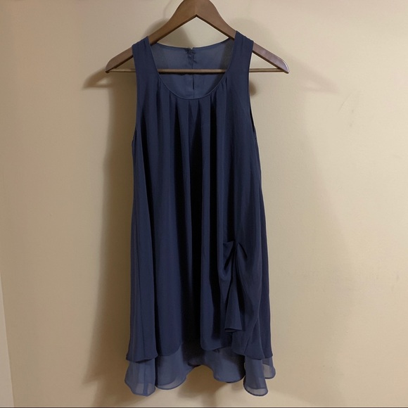 Lightweight Chic Dress - Picture 1 of 3